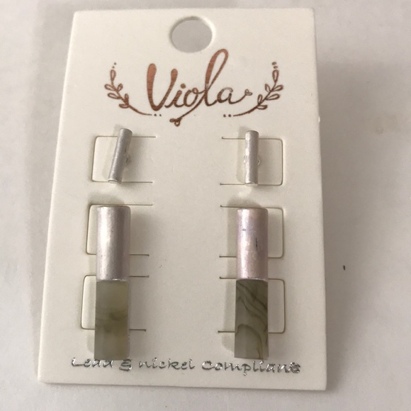 Viola Jewelry - Pierced earring set in silver & green  fluorite
